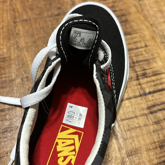 Low Top Vans toddlers size 12.5 - Picture 6 of 6
